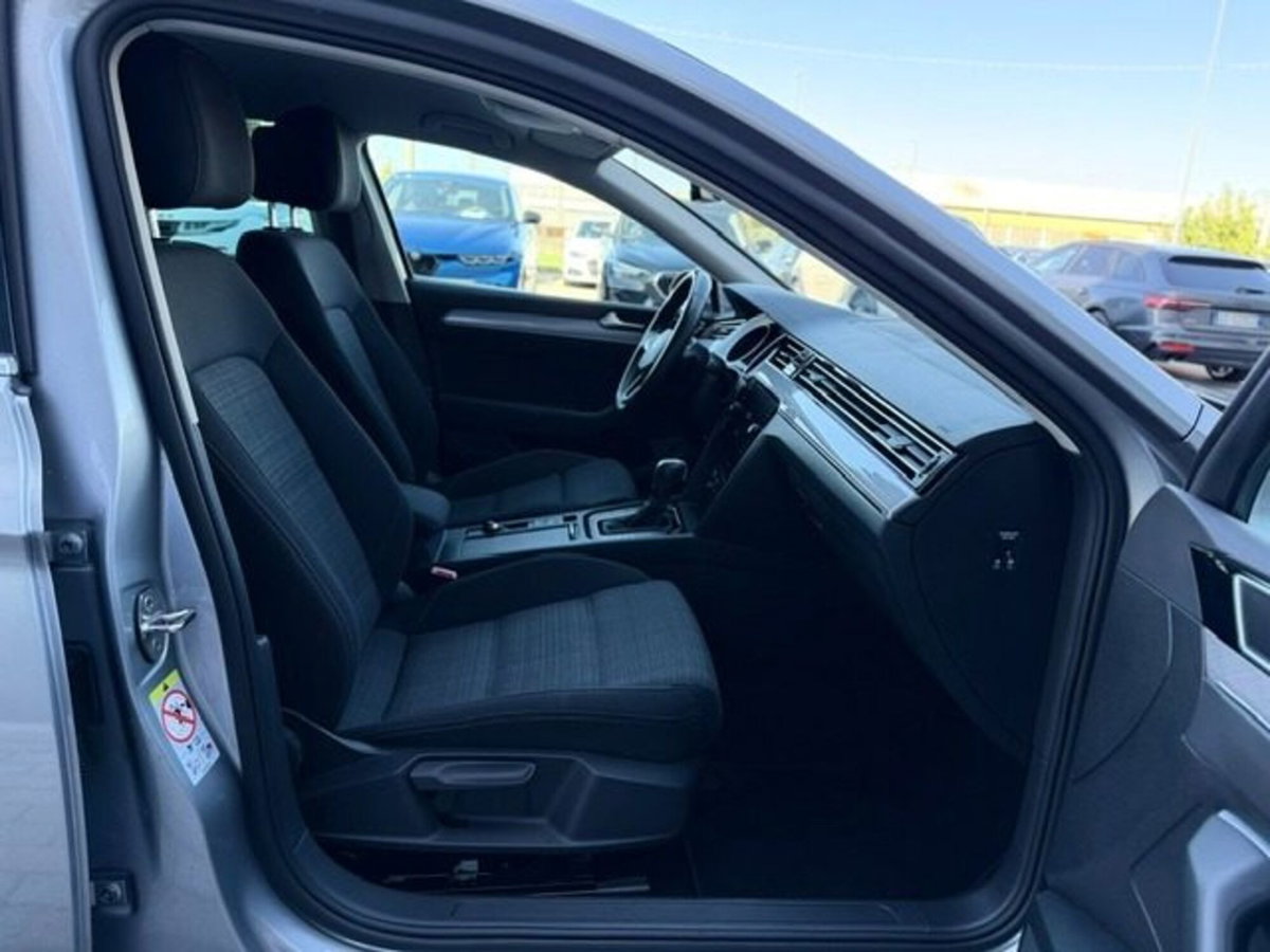 Volkswagen Passat Variant 2.0 TDI SCR 122 CV EVO DSG Business (15)