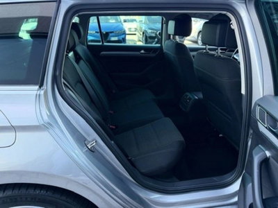 Volkswagen Passat Variant 2.0 TDI SCR 122 CV EVO DSG Business (16)
