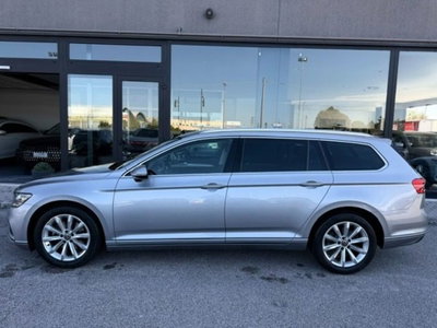 Volkswagen Passat Variant 2.0 TDI SCR 122 CV EVO DSG Business (6)