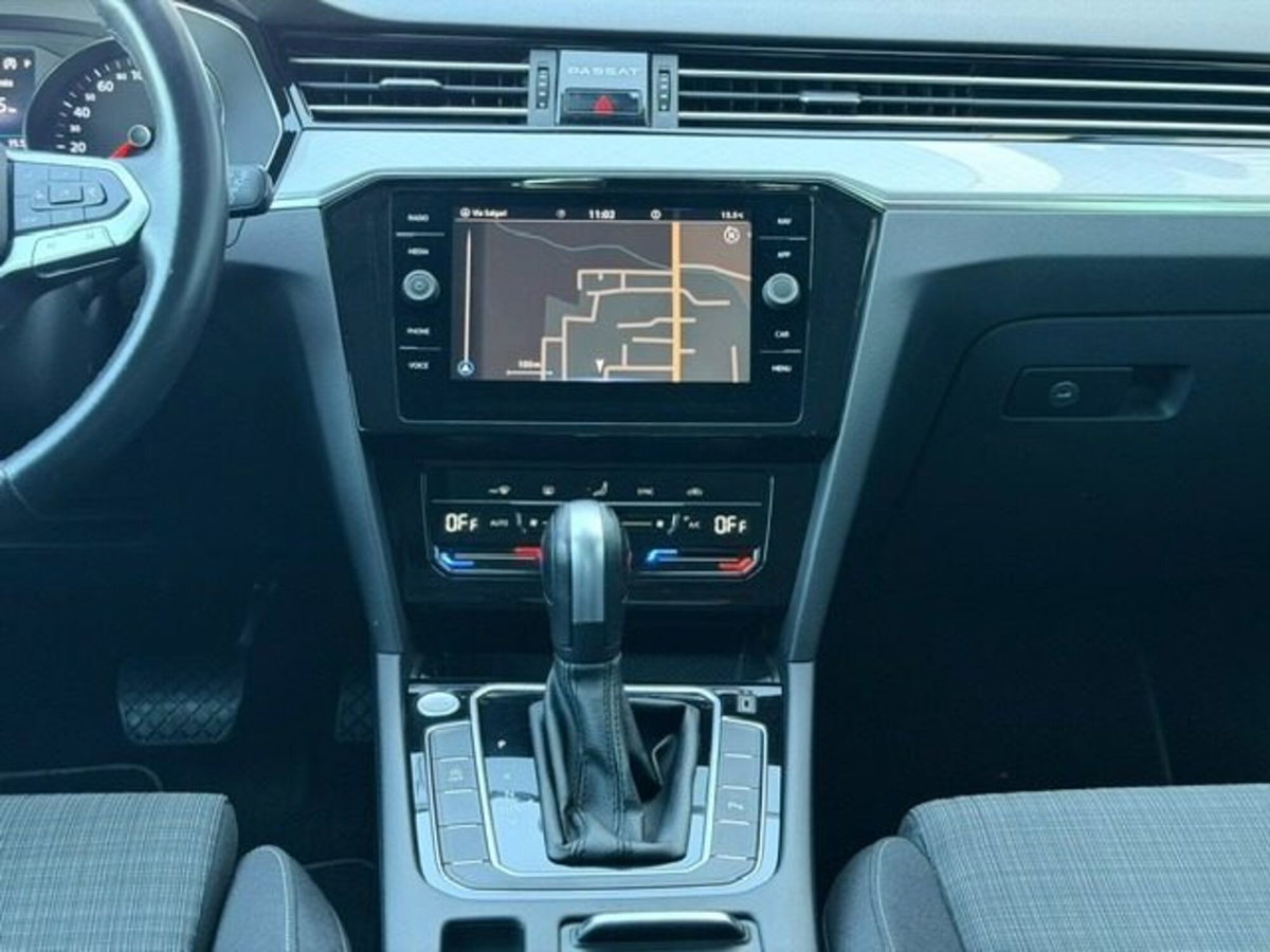 Volkswagen Passat Variant 2.0 TDI SCR 122 CV EVO DSG Business (8)