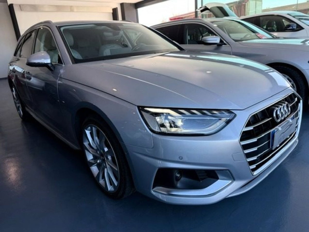 Audi A4 Avant 40 TDI S tronic Business (2)