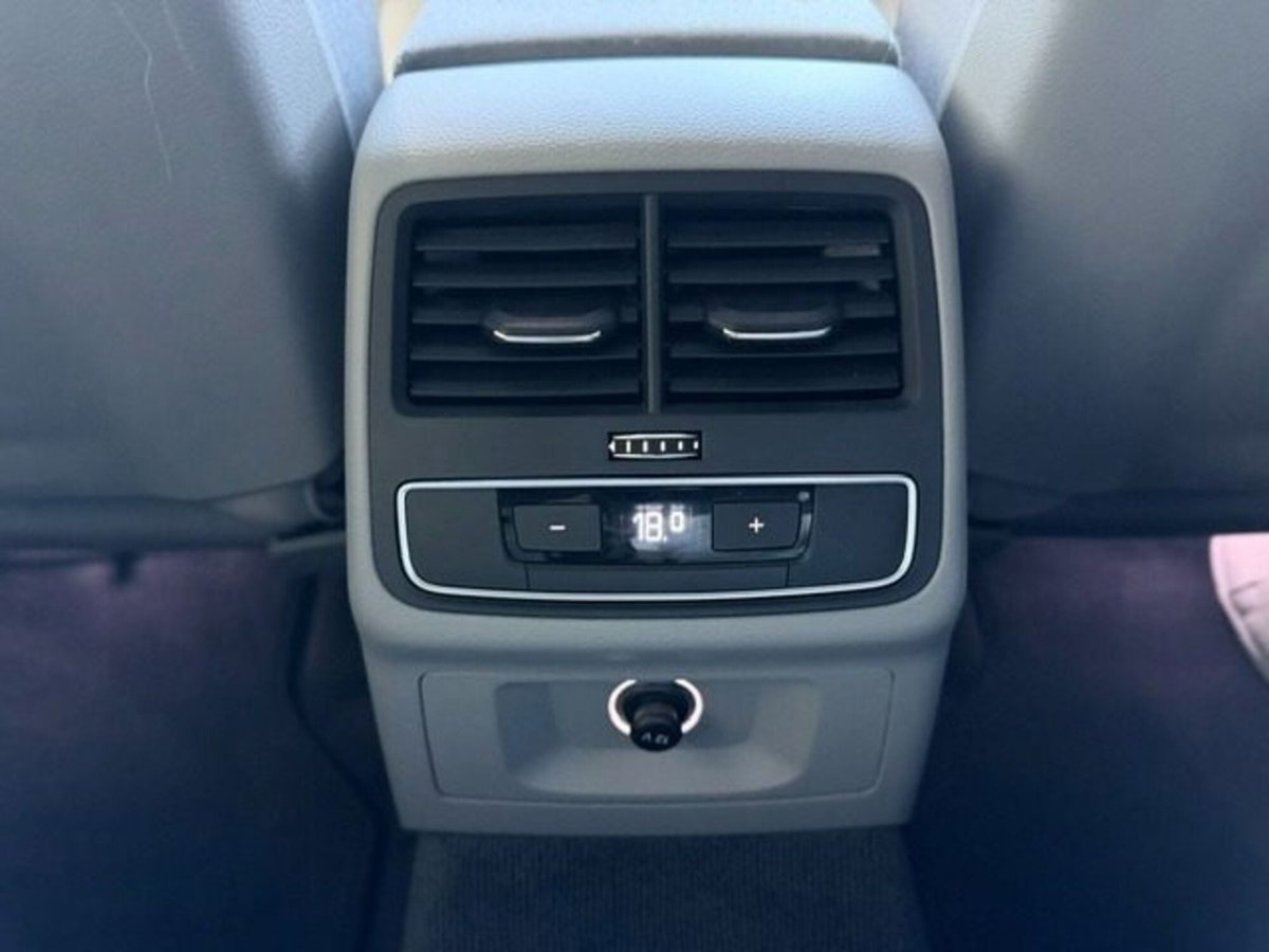 Audi A4 Avant 40 TDI S tronic Business (20)