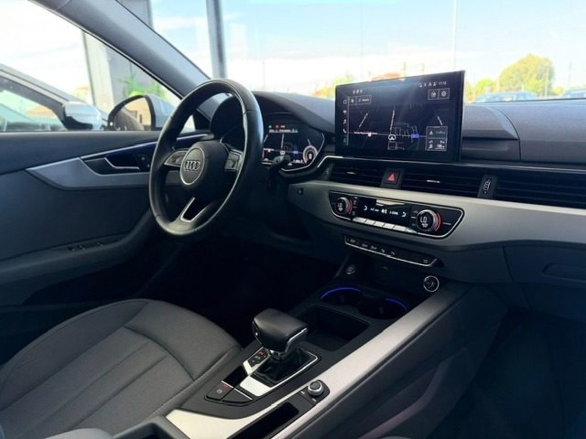 Audi A4 Avant 40 TDI S tronic Business (9)