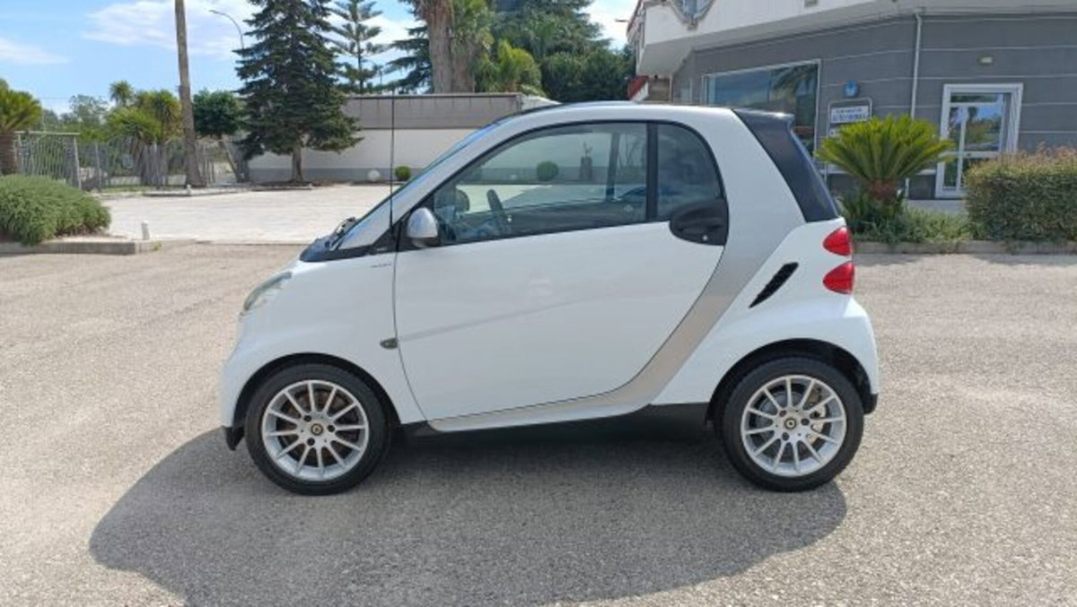 smart Fortwo 1000 62 kW coupé passion (7)