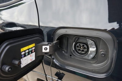 Jeep Compass 1.3 T4 240CV PHEV AT6 4xe S (10)