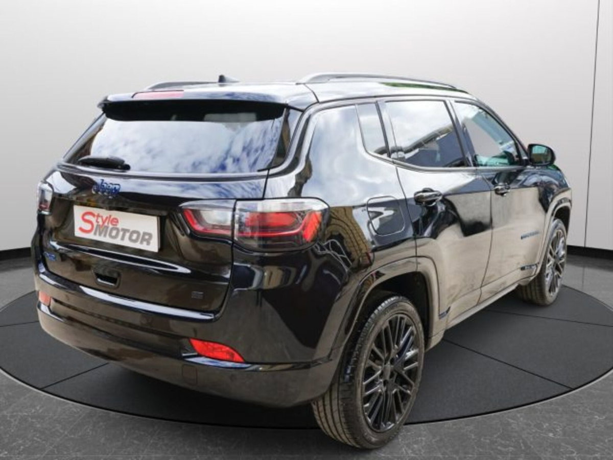 Jeep Compass 1.3 T4 240CV PHEV AT6 4xe S (4)