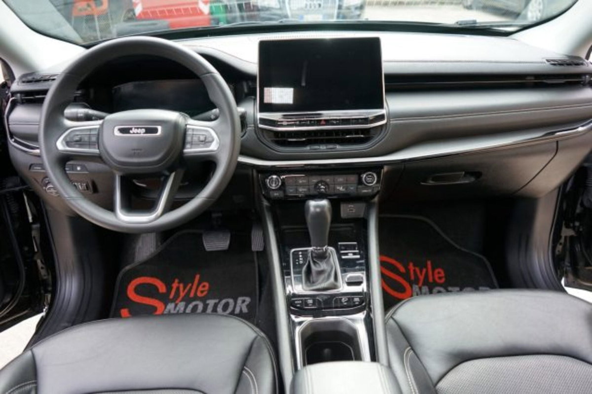 Jeep Compass 1.3 T4 240CV PHEV AT6 4xe S (5)