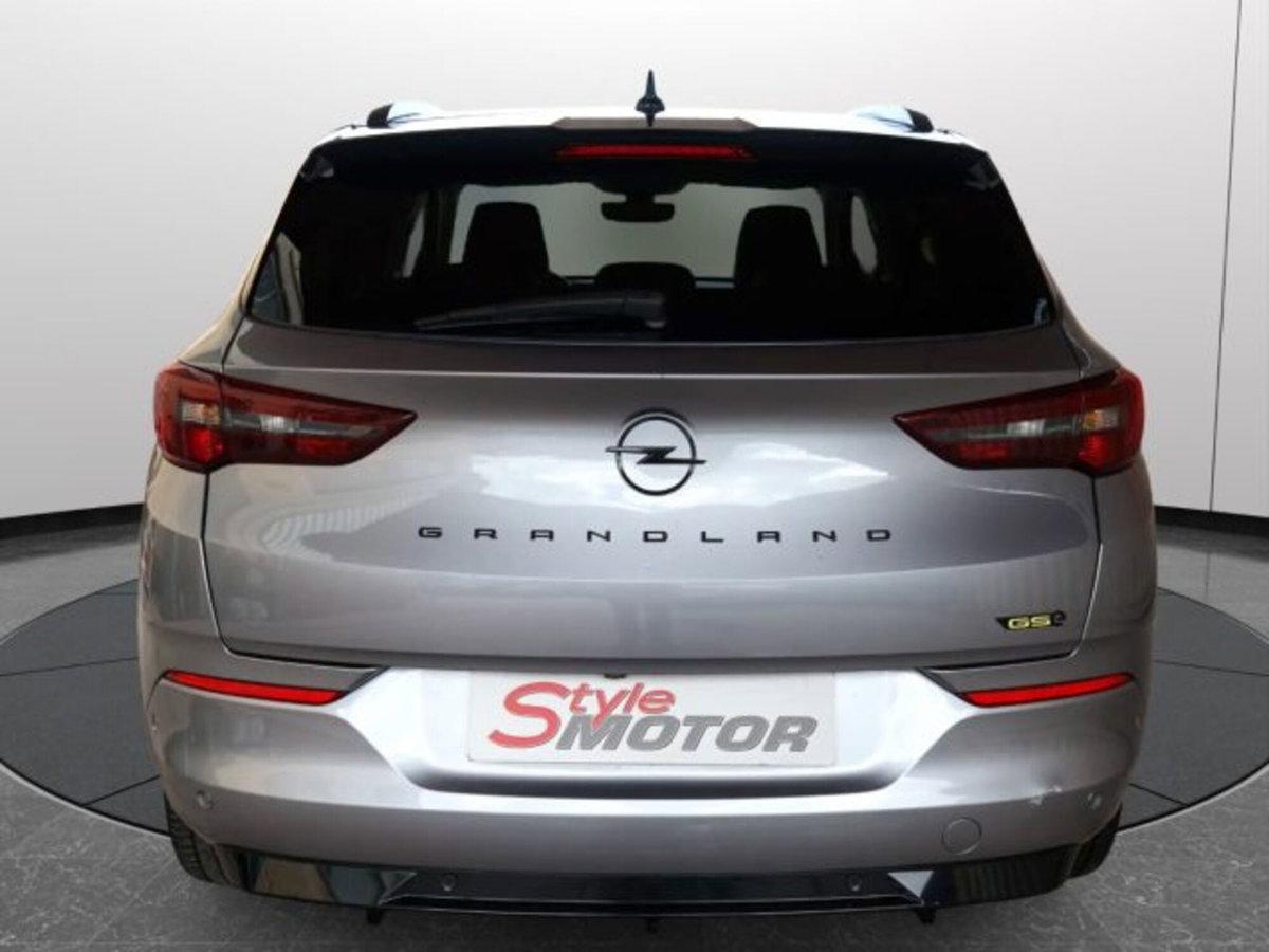 Opel Grandland 1.6 PHEV aut. AWD Ultimate (16)