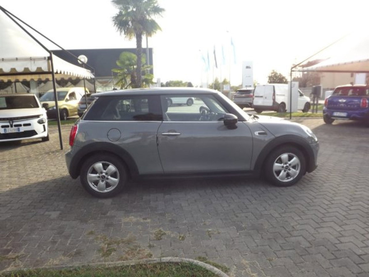 MINI Mini 1.2 One 75 CV (8)