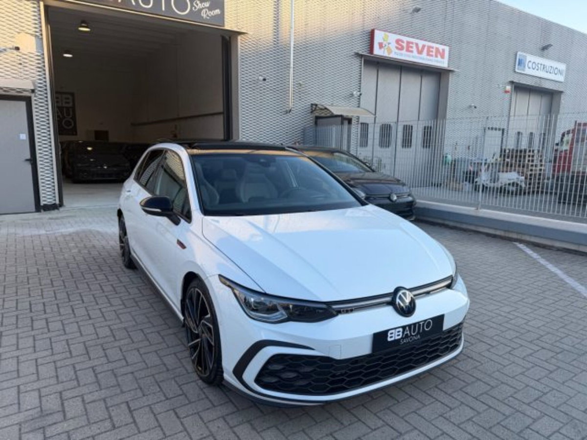 Volkswagen Golf 2.0 tsi GTI MT Ultimate 245cv (4)