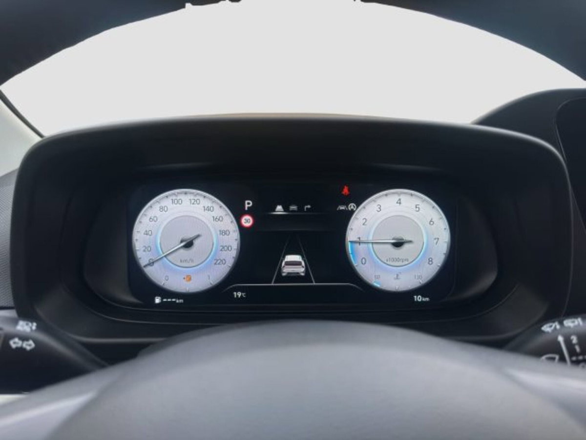 Hyundai Bayon 1.0 t-gdi Business 90cv dct (11)