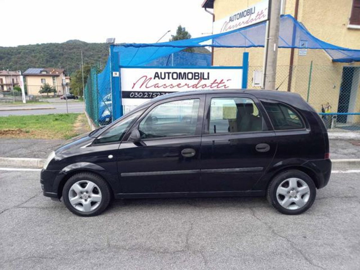 Opel Meriva 1.4 16V Club (2)