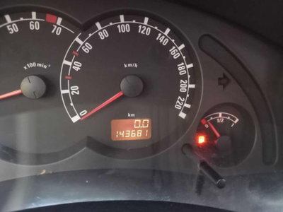 Opel Meriva 1.4 16V Club (8)
