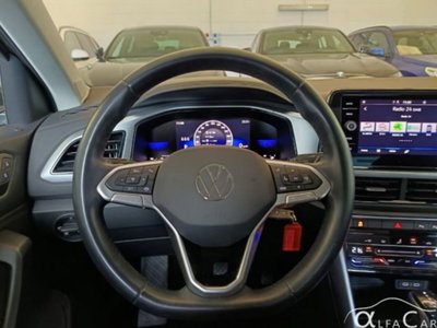 Volkswagen T-Roc 1.5 tsi Life dsg (12)