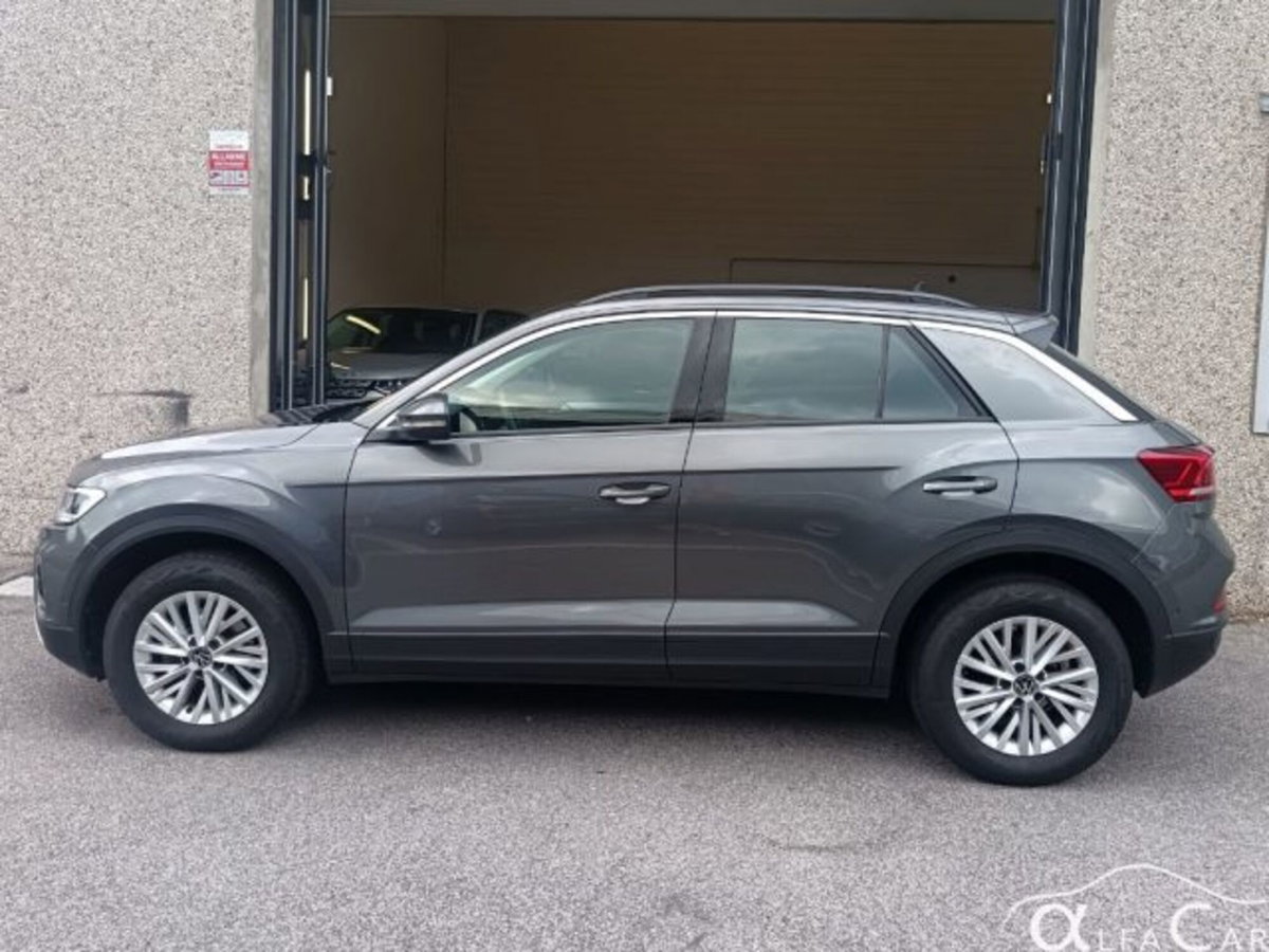 Volkswagen T-Roc 1.5 tsi Life dsg (19)
