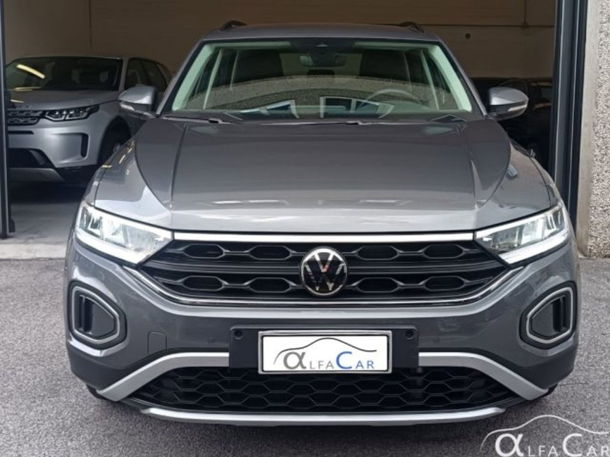 Volkswagen T-Roc 1.5 tsi Life dsg (3)