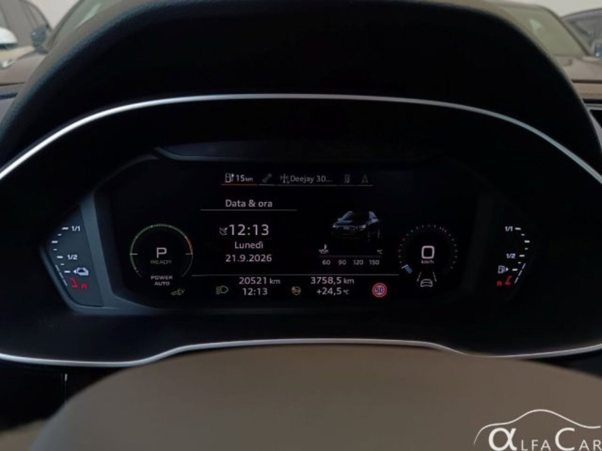 Audi Q3 45 TFSI e S tronic Business (10)