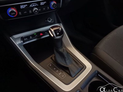 Audi Q3 45 TFSI e S tronic Business (11)