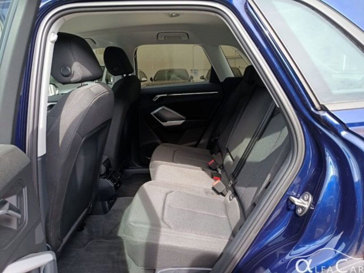Audi Q3 45 TFSI e S tronic Business (13)