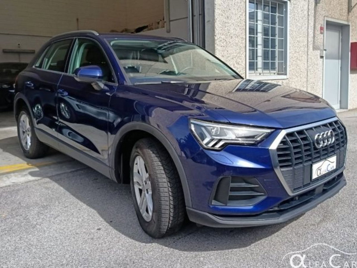 Audi Q3 45 TFSI e S tronic Business (7)