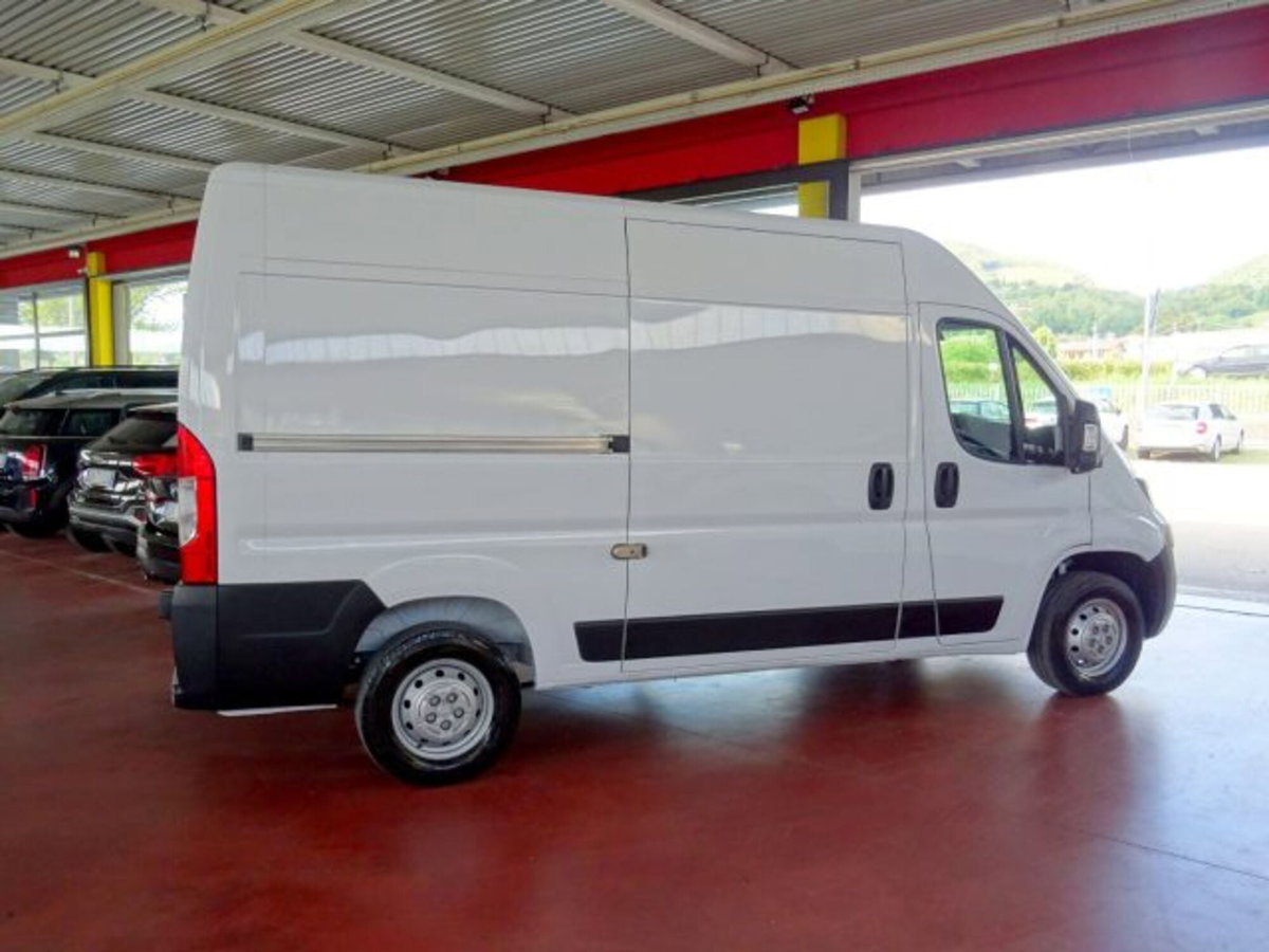 Peugeot Boxer Furgone 335 2.2 BlueHDi 140 S&S PM-TM Furgone Premium (2)