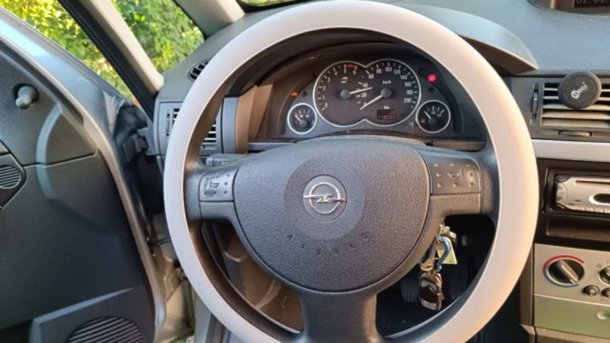 Opel Meriva 1.7 CDTI 101CV Cosmo (11)