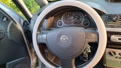 Opel Meriva 1.7 CDTI 101CV Cosmo (11)