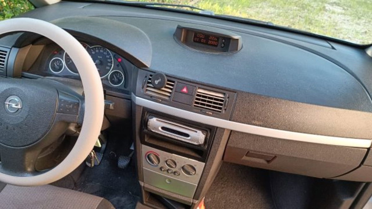 Opel Meriva 1.7 CDTI 101CV Cosmo (12)