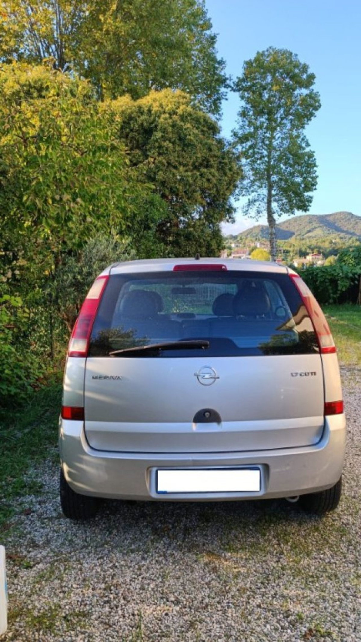Opel Meriva 1.7 CDTI 101CV Cosmo (2)