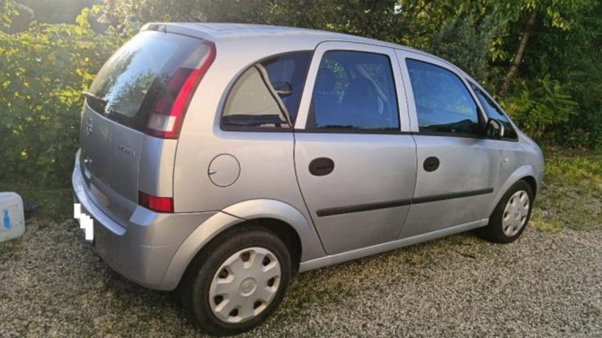 Opel Meriva 1.7 CDTI 101CV Cosmo (3)