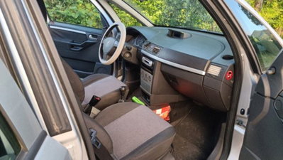 Opel Meriva 1.7 CDTI 101CV Cosmo (4)
