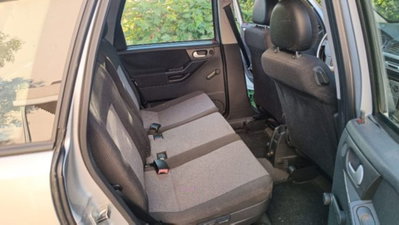 Opel Meriva 1.7 CDTI 101CV Cosmo (6)