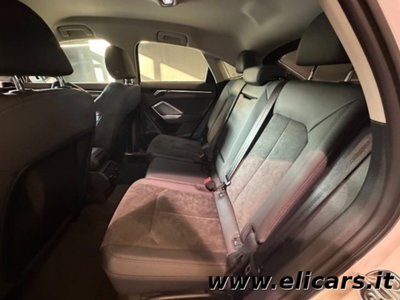 Audi Q3 40 TDI quattro S tronic Business (17)