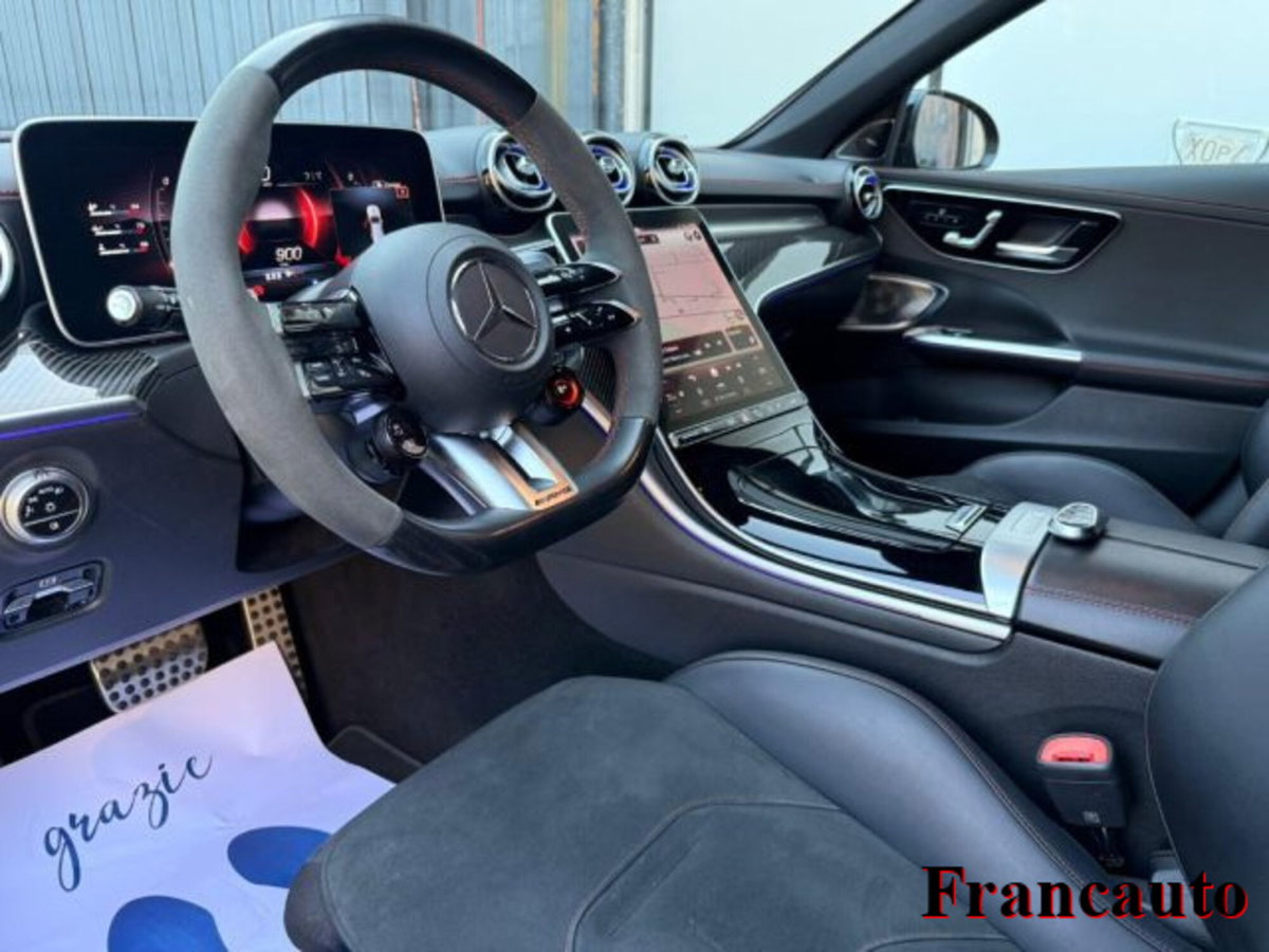 Mercedes-Benz Classe C 63 AMG (7)