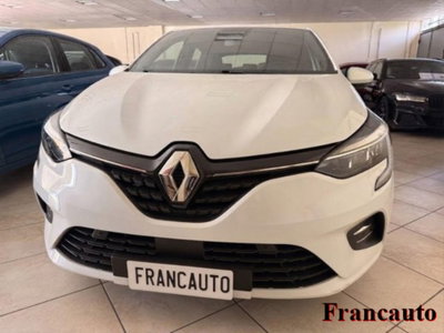 Renault Clio Full Hybrid E-Tech 145 CV 5 porte Engineered (3)