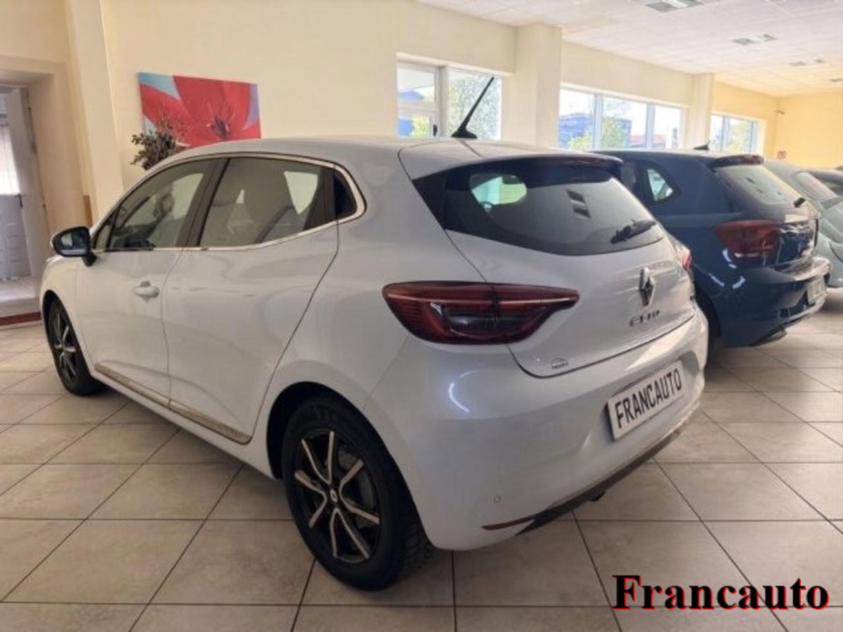 Renault Clio Full Hybrid E-Tech 145 CV 5 porte Engineered (5)