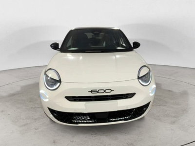 Fiat 600 1.2 hybrid Sport 145cv auto (2)
