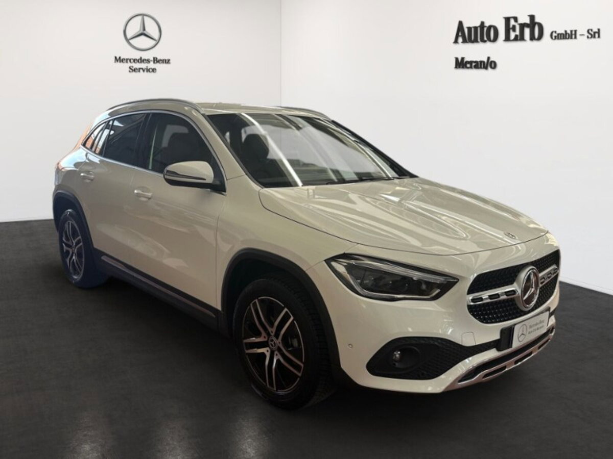 Mercedes-Benz GLA SUV 200 d Automatic 4Matic Sport Plus (2)