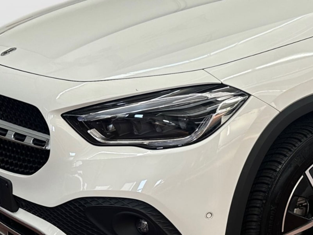 Mercedes-Benz GLA SUV 200 d Automatic 4Matic Sport Plus (5)