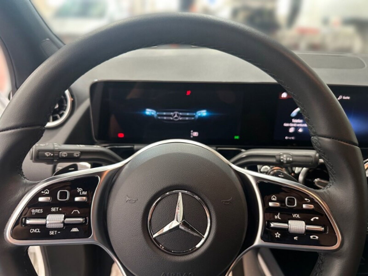 Mercedes-Benz GLA SUV 200 d Automatic 4Matic Sport Plus (8)