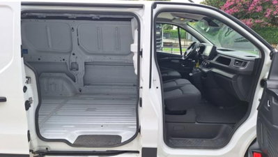 Renault Trafic Furgone T29 2.0 dCi 150CV PC-TN Furgone Energy Ice (12)