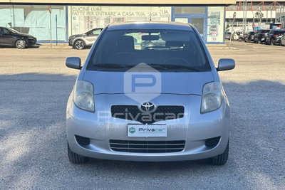 Toyota Yaris 1.0 5 porte (2)