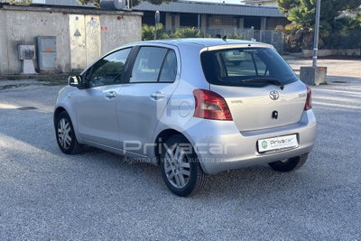 Toyota Yaris 1.0 5 porte (6)