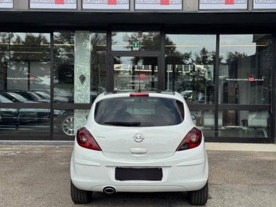 Opel Corsa 1.4 16V 3 porte b-color (5)