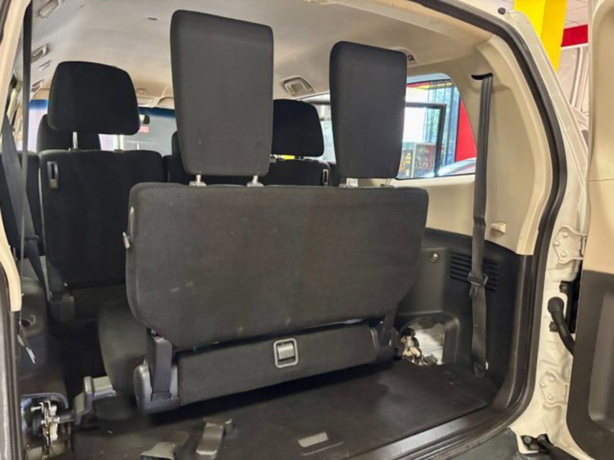 Mitsubishi Pajero 3.2 DI-D 16V aut. 5p. Tender DPF (16)