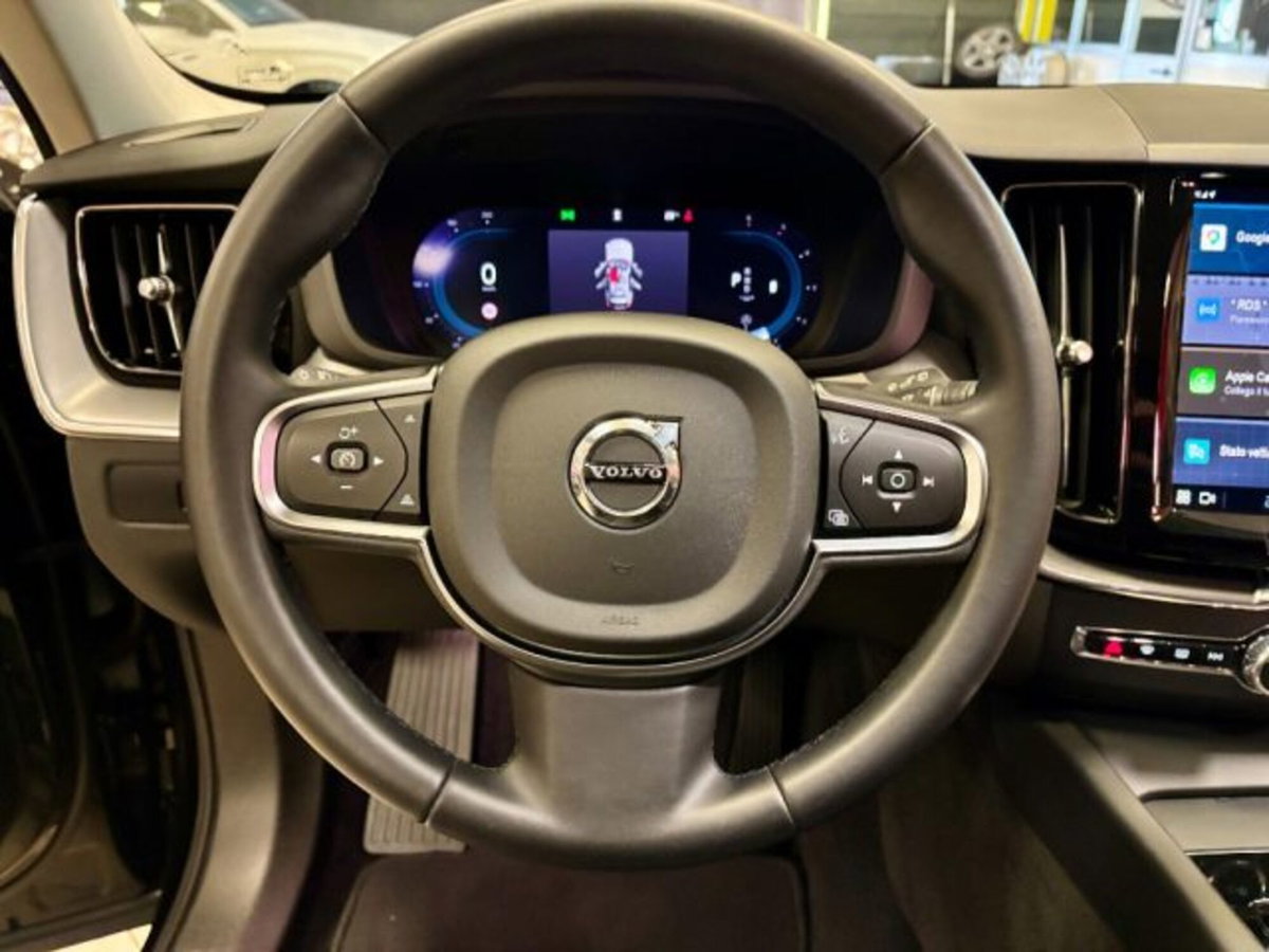 Volvo XC60 B4 automatico Core (13)
