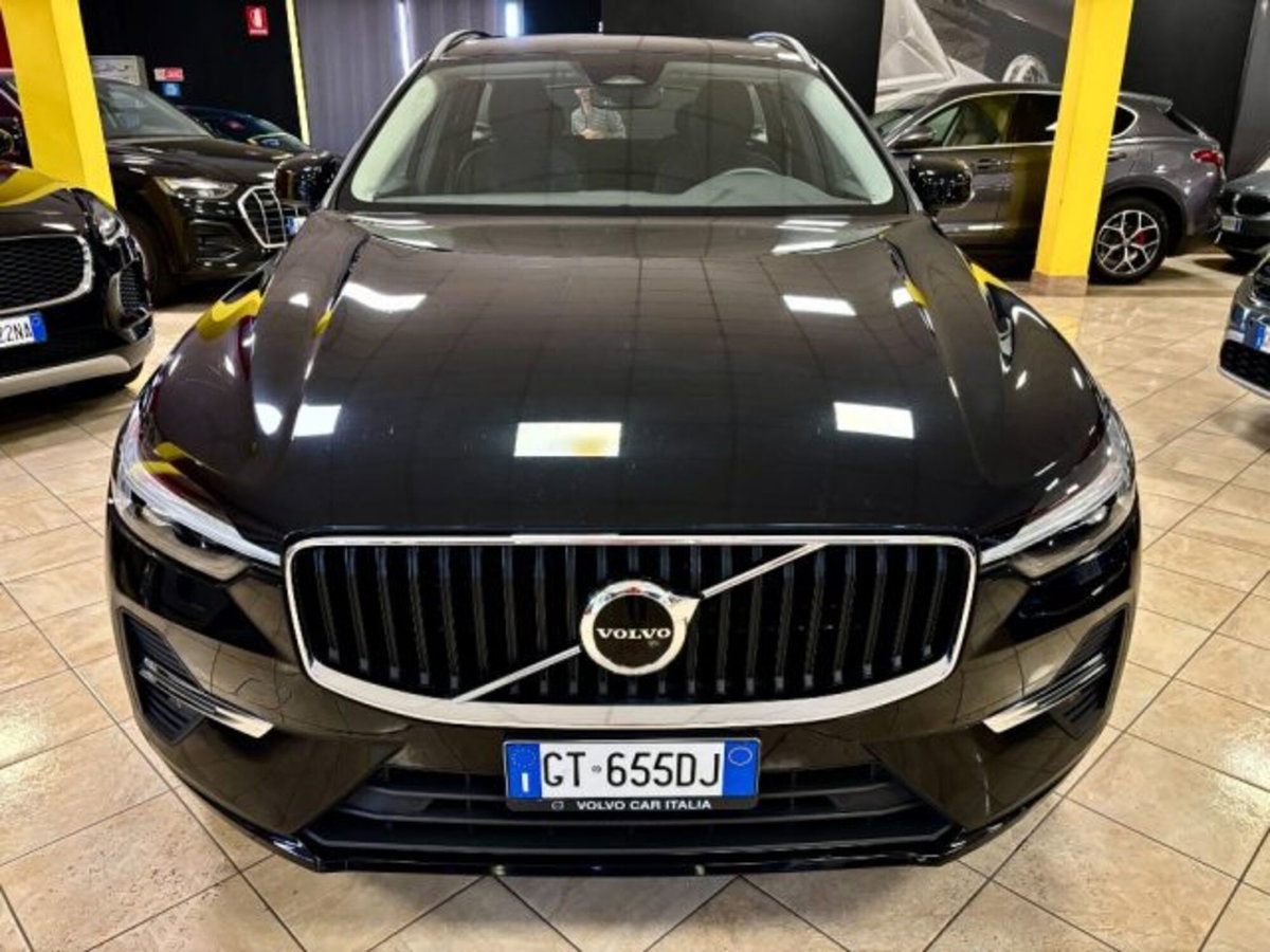 Volvo XC60 B4 automatico Core (2)