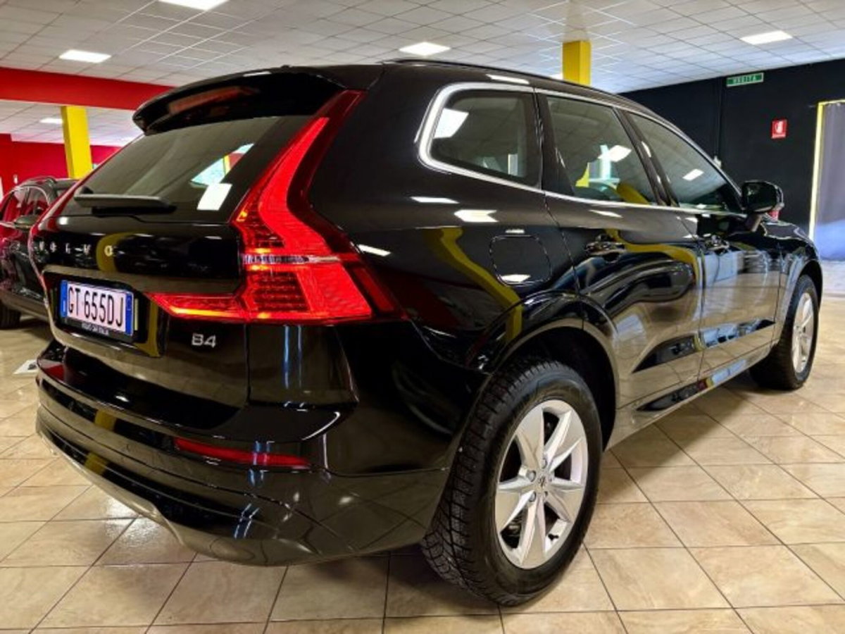 Volvo XC60 B4 automatico Core (6)