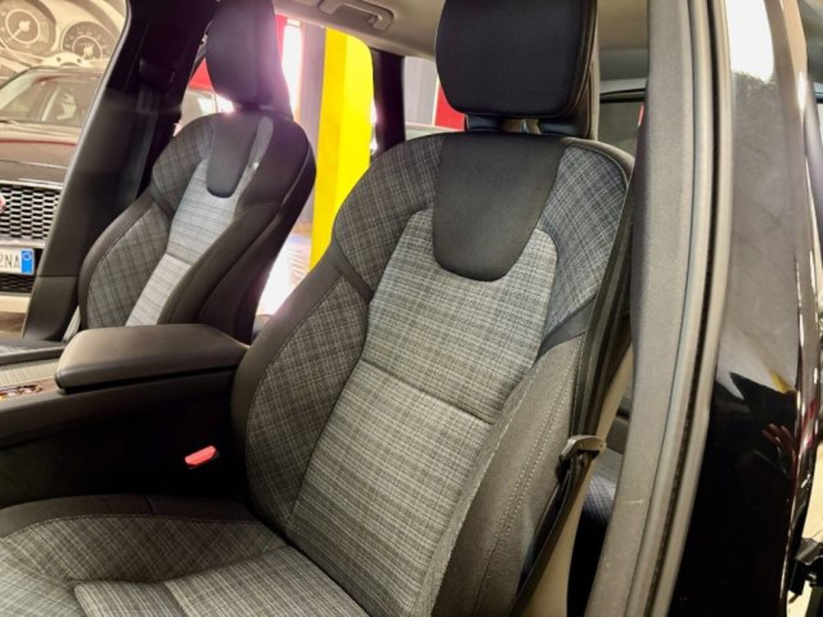 Volvo XC60 B4 automatico Core (9)