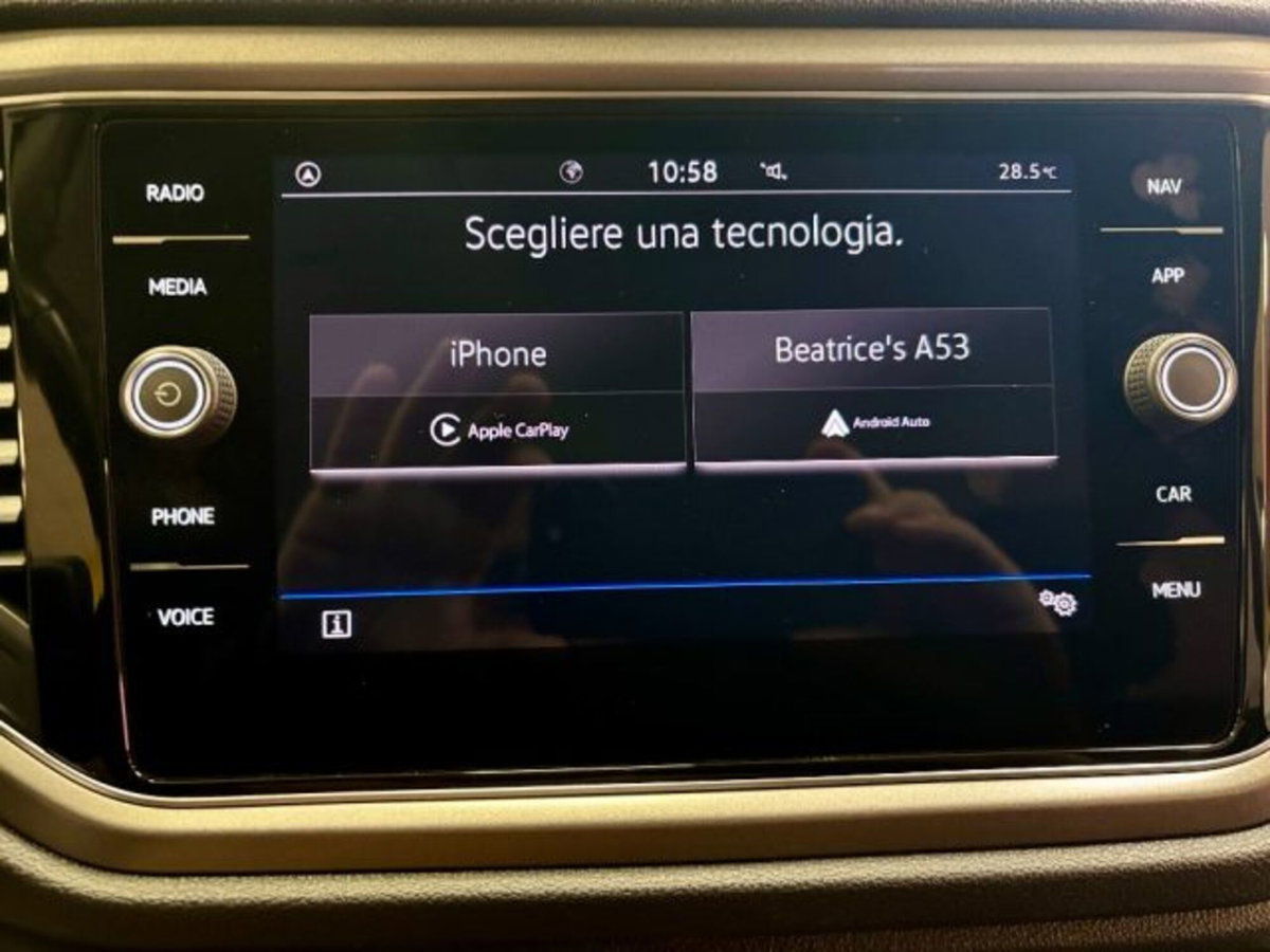 Volkswagen T-Roc 1.5 tsi R-Line dsg (14)